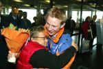 Schiphol 26 februari 2002

Terugkomst sporters van de Olympische winterspelen in Salt Lake city.
Jochem Uytdehaage met vriendin, Gerard v Velde met vriendin, Janni Romme met vrou, Rintje Ritsma, Carl Verheyen en Andrea Nuyt, Peter Mueller en Marianne Timmer,Bob de Jong, Erben Wennemars en Renate vd Zalm.

Peter Smulders bv