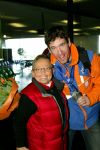 Schiphol 26 februari 2002

Terugkomst sporters van de Olympische winterspelen in Salt Lake city.
Jochem Uytdehaage met vriendin, Gerard v Velde met vriendin, Janni Romme met vrou, Rintje Ritsma, Carl Verheyen en Andrea Nuyt, Peter Mueller en Marianne Timmer,Bob de Jong, Erben Wennemars en Renate vd Zalm.

Peter Smulders bv