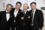 Hilversum 6 maart 2017
Uitreiking Buma awards in studio 21. Blof met hun dames. Paskal jacobsen Norman Bonink Peter Slager en Bas Kennis met hun vrouwen