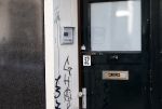 Amsterdam 24 maart 2017  
Het briefje op de deur van Carice v Houten is weg gehaald