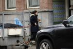 Amsterdam 1 maart 2017 
Caro Emerald op haar fiets bij haar huis