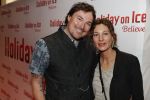 Utrecht 23 maart 2017
Premiere Holiday on ice in de jaarbeurs met Maxim en Rene Froger. caspar Burgi met vrouw