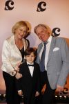 Amsterdam 21 maart 2017
Presentatie magazine Chantal janzen in de Adam toren. Ouders Chantal met zoon James
