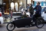 Amsterdam 24 maart 2017 
Charlotte Heitinga met haar kinderen Jezebel en Lennox in bakfiets