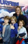 Amsterdam 18 maart 2017 
premiere Smurfen in  Pathe Arena. Claudia Klein met kids