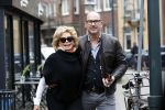 Amsterdam 4 maart 2017
Connie Witteman met verloofde/vriend Eugene v Dun op de cornelis schuytstraat