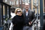 Amsterdam 4 maart 2017
Connie Witteman met verloofde/vriend Eugene v Dun op de cornelis schuytstraat