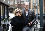 Amsterdam 4 maart 2017
Connie Witteman met verloofde/vriend Eugene v Dun op de cornelis schuytstraat