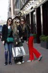 Amsterdam 28 maart 2017
Maybritt Slof en Danielle Slof met een vriendin op de pc hooftstraat