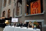 Amsterdam 8 maart 2017
Voque 5 jaar. Op de cover staan Doutzen Kroes en Lara Stone. Mario Testino is de fotograaf . Hoofdredaktrice Karin Swerink is ook aanwezig in het conservatorium hotel.