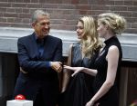 Amsterdam 8 maart 2017
Voque 5 jaar. Op de cover staan Doutzen Kroes en Lara Stone. Mario Testino is de fotograaf . Hoofdredaktrice Karin Swerink is ook aanwezig in het conservatorium hotel.