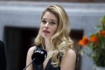 Amsterdam 8 maart 2017
Voque 5 jaar. Op de cover staan Doutzen Kroes en Lara Stone. Mario Testino is de fotograaf . Hoofdredaktrice Karin Swerink is ook aanwezig in het conservatorium hotel.