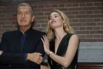 Amsterdam 8 maart 2017
Voque 5 jaar. Op de cover staan Doutzen Kroes en Lara Stone. Mario Testino is de fotograaf . Hoofdredaktrice Karin Swerink is ook aanwezig in het conservatorium hotel.