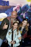 Amsterdam 18 maart 2017 
premiere Smurfen in  Pathe Arena. Eddy Zoey met zijn kinderen