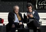 Amsterdam 23 maart 2017  
Eli Asser op terras in Amsterdam