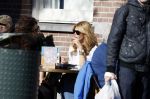 Amsterdam 25 maart 2017 
Estelle Cruijff met een vriendin op terras