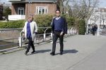Amsterdam 28 maart 2017  
Oud bondscoach van Engeland en voetbalcoach van oa Ac Milan Fabio Capello met zijn vrouw wandelend in amsterdam zuid.