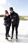 Biddinghuizen 5 maart 2017
De hollandse 100 op de ijsbaan in Biddinghuizen georganiseerd door Prins Bernhard. Patrick Kluivert met Rossana Kluivert Shane Nino en Demi