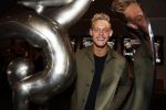Amsterdam 18 maart 2017 
Premiere Gare de Lyon in het nieuwe de la mar theater. Ferry Doedens met zijn vriend Nuno