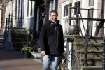 Amsterdam 24 maart 2017 
Frank sanders geniet van het zonnetje op straat