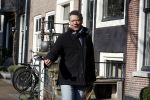 Amsterdam 24 maart 2017 
Frank sanders geniet van het zonnetje op straat
