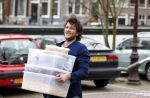 Amsterdam 19 maart 2017 
Freek v Noortwijk heeft een nieuw broodje kebap ontwikkeld . Zijn verloofde/vriendin Katja Schuurman kwam gezellig langs op de fiets.