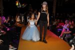 Amsterdam 26 maart 2017
Modeshow freshkids in the harbour club . kinderen en vrouwen van diverse voetballers liepen mee.