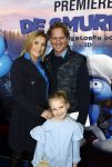 Amsterdam 18 maart 2017 
premiere Smurfen in  Pathe Arena. Gallyon v Vessem met man en dochter