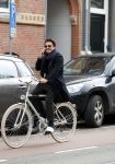 Amsterdam 10 maart 2017
Geza Weisz op zijn slippers op de fiets