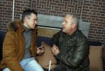 Rotterdam 22 maart 2017
Presentatie gay issue in Rotterdam. Gordon rijkt het eerste exemplaar uit. Gordon met story verslaggever Nick Dijkman