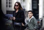 Amsterdam 31 maart 2017 
De vrouw van Humberto tan Ineke Geenen en hun zoon op straat in Amsterdam