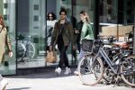 Amsterdam 30 maart 2017
Waylon haalt Joelle Witschge thuis op in zijn porsche panamera.