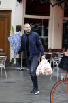 Amsterdam 4 maart 2017 
Johnny Heitinga doet boodschappen
