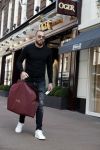 Amsterdam 28 maart 2017
Johnny heitinga met fans voor de deur bij Oger op de pc hooftstraat
