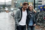 Amsterdam 18 maart 2017 
Johnny de Mol met zijn vriendin Anouk v Schie op weg naar premiere Smurfen in  Pathe Arena