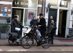 Amsterdam 9 maart 2017 
actrice Jolanda v d Berg bellend op de fiets