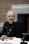 Amsterdam 8 maart 2017
Voque 5 jaar. Op de cover staan Doutzen Kroes en Lara Stone. Mario Testino is de fotograaf . Hoofdredaktrice Karin Swerink is ook aanwezig in het conservatorium hotel.