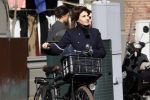 Amsterdam 23 maart 2017  
Kim v Kooten op de fiets in amsterdam zuid