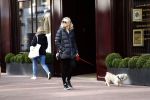 Amsterdam 24 maart 2017  
Kimberley Klaver met hond in amsterdam zuid