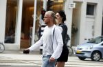 Amsterdam 19 maart 2017 
Koen Verweij met (een) vriendin op straat in Amsterdam zuid.