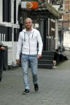 Amsterdam 19 maart 2017 
Koen Verweij met (een) vriendin op straat in Amsterdam zuid.