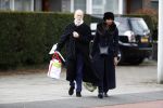 Amsterdam 19 maart 2017
Laetitia Griffith met haar man op straat in Amsterdam zuid.