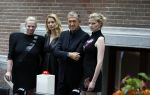 Amsterdam 8 maart 2017
Voque 5 jaar. Op de cover staan Doutzen Kroes en Lara Stone. Mario Testino is de fotograaf . Hoofdredaktrice Karin Swerink is ook aanwezig in het conservatorium hotel.