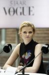 Amsterdam 8 maart 2017
Voque 5 jaar. Op de cover staan Doutzen Kroes en Lara Stone. Mario Testino is de fotograaf . Hoofdredaktrice Karin Swerink is ook aanwezig in het conservatorium hotel.
