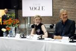 Amsterdam 8 maart 2017
Voque 5 jaar. Op de cover staan Doutzen Kroes en Lara Stone. Mario Testino is de fotograaf . Hoofdredaktrice Karin Swerink is ook aanwezig in het conservatorium hotel.