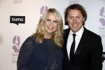 Hilversum 6 maart 2017
Uitreiking Buma awards in studio 21. Linda de Mol met Jeroen Rietbergen en zoon Julian Vahle