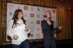 Amsterdam 27 maart 2017
Uitreiing strong woman award in het amstel Hotel. mandy Huydts met Laura Vlasblom