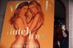 Amsterdam 8 maart 2017
Voque 5 jaar. Op de cover staan Doutzen Kroes en Lara Stone. Mario Testino is de fotograaf . Hoofdredaktrice Karin Swerink is ook aanwezig in het conservatorium hotel.