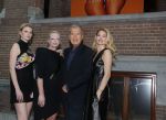 Amsterdam 8 maart 2017
Voque 5 jaar. Op de cover staan Doutzen Kroes en Lara Stone. Mario Testino is de fotograaf . Hoofdredaktrice Karin Swerink is ook aanwezig in het conservatorium hotel.