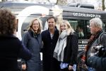Amsterdam 2 maart 2017
Mark Ruute in gesprek met mensen bij winkelcentrum het gelderlandplein. Er was ook politie aanwezig.